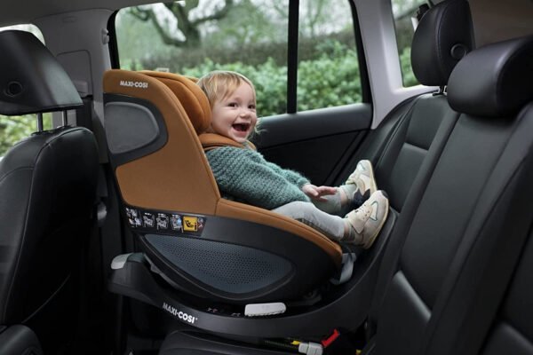 Maxi-Cosi Pearl 360 Car Seat, Authentic Cognac